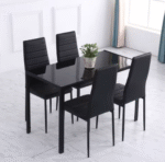 Minimalistische zwarte eettafel met een glazen tafelblad en metalen frame setting